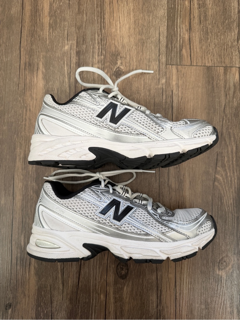 New Balance 740s - Picture 5 of 6